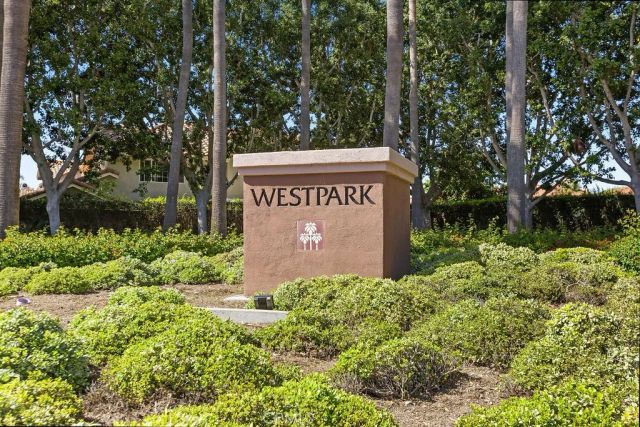 6 Aprilla, Irvine, CA 92614