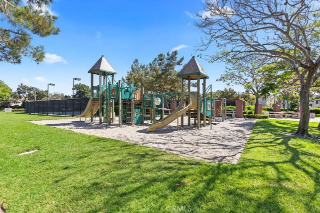 6 Aprilla, Irvine, CA 92614