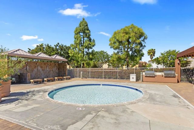 6 Aprilla, Irvine, CA 92614