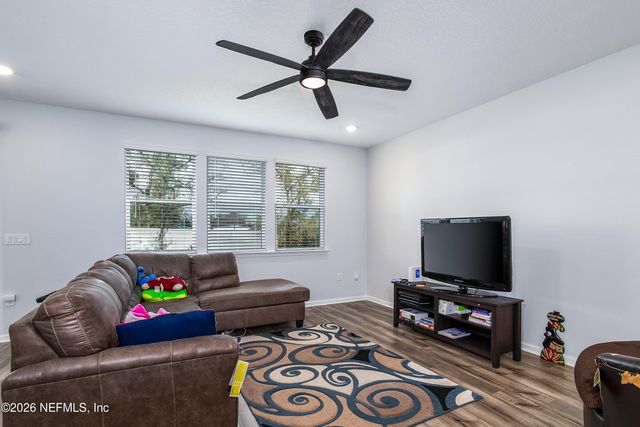 8263 VICTORY CROSSING Boulevard, Jacksonville, FL 32210