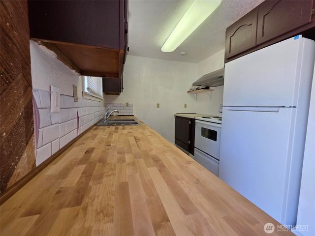 4340 Hamilton Drive, Oak Harbor, WA 98277