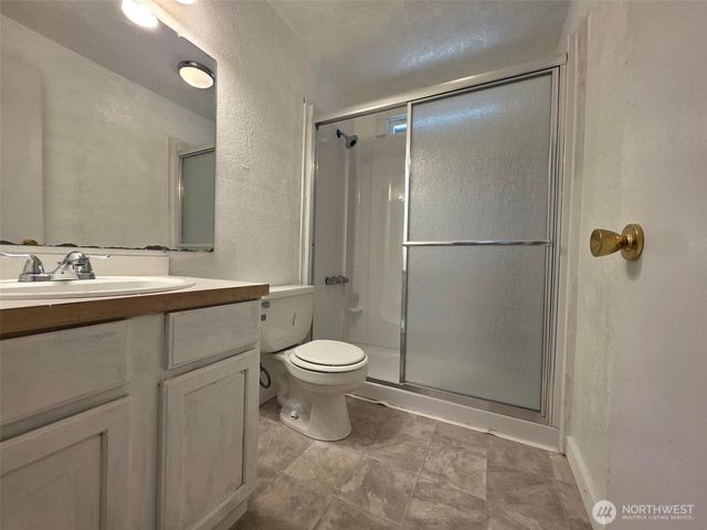 4340 Hamilton Drive, Oak Harbor, WA 98277