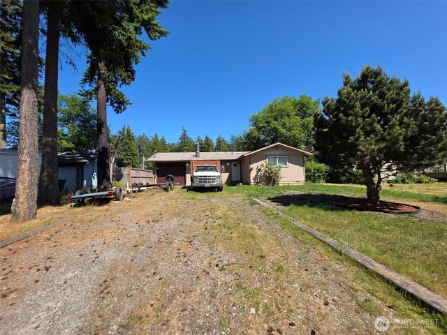 4340 Hamilton Drive, Oak Harbor, WA 98277