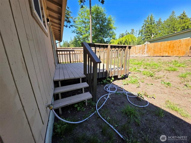 4340 Hamilton Drive, Oak Harbor, WA 98277