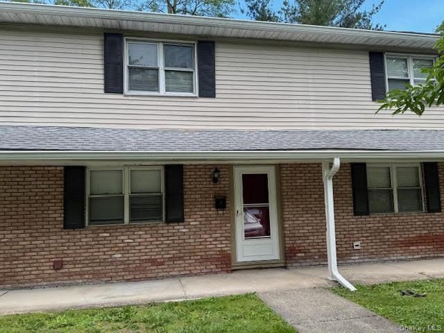 23 Brewster Road, Cornwall, NY 12518
