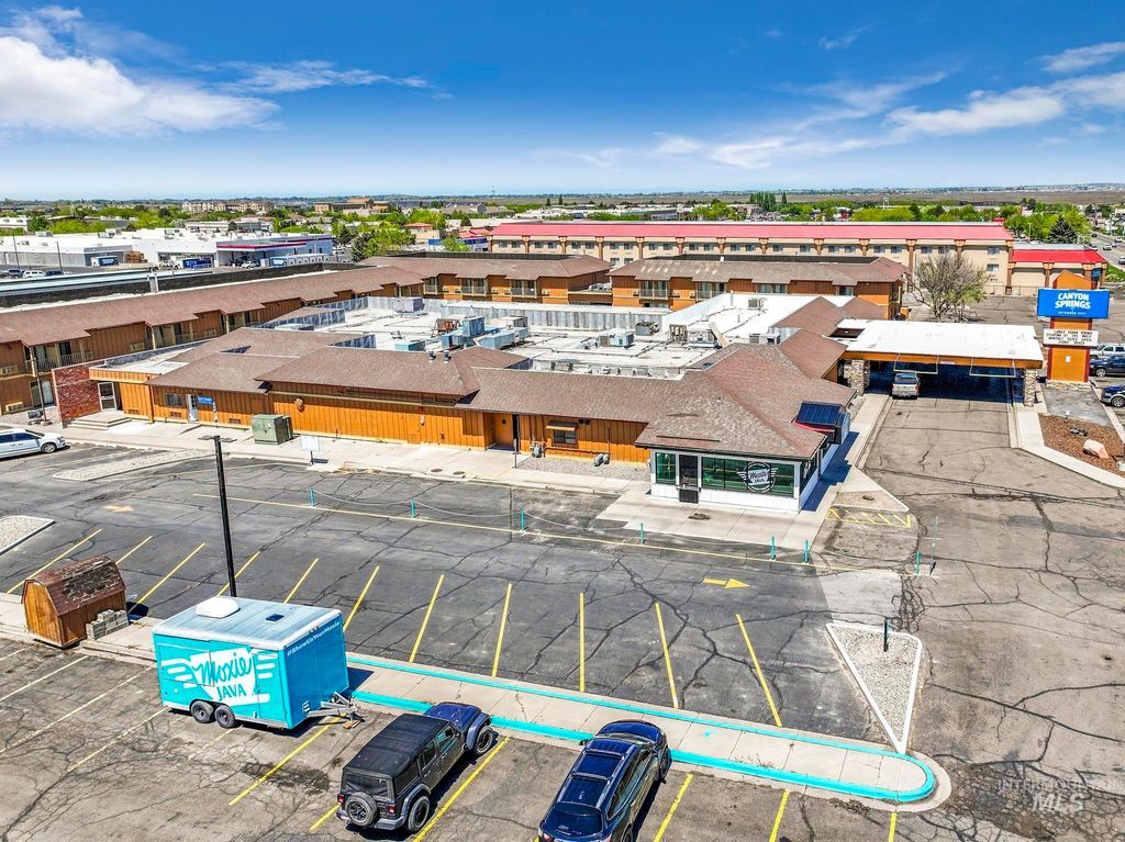 1351 Blue Lakes Blvd 105, Twin Falls, ID 83301 photo 21