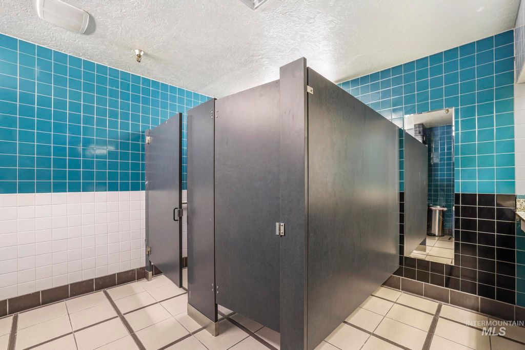 1351 Blue Lakes Blvd 105, Twin Falls, ID 83301 photo 9