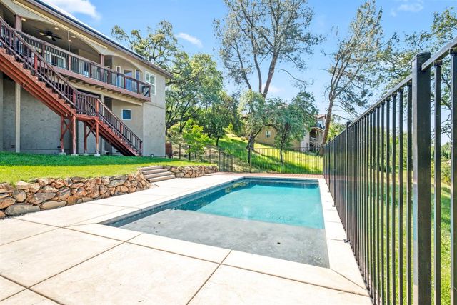 6439 Caddie Ct, Auburn, CA 95602