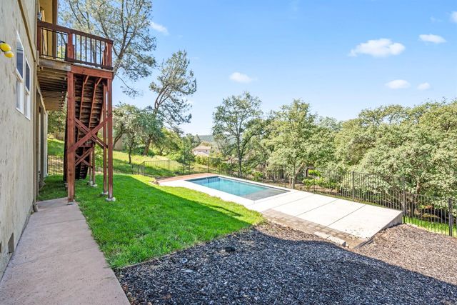 6439 Caddie Ct, Auburn, CA 95602