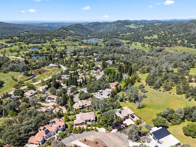 6439 Caddie Ct, Auburn, CA 95602
