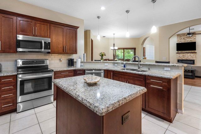 13302 Edgewater Circle, Wellington, FL 33414