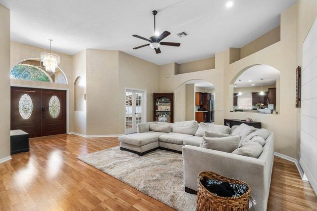 13302 Edgewater Circle, Wellington, FL 33414