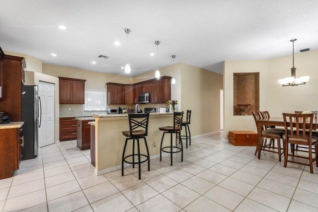 13302 Edgewater Circle, Wellington, FL 33414