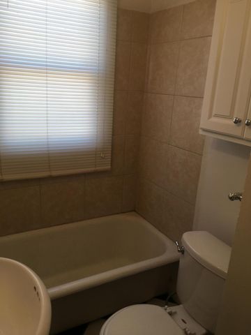 1236 E Monte Vista Road, Phoenix, AZ 85006