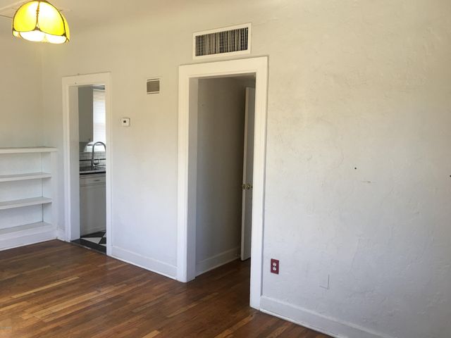 1236 E Monte Vista Road, Phoenix, AZ 85006