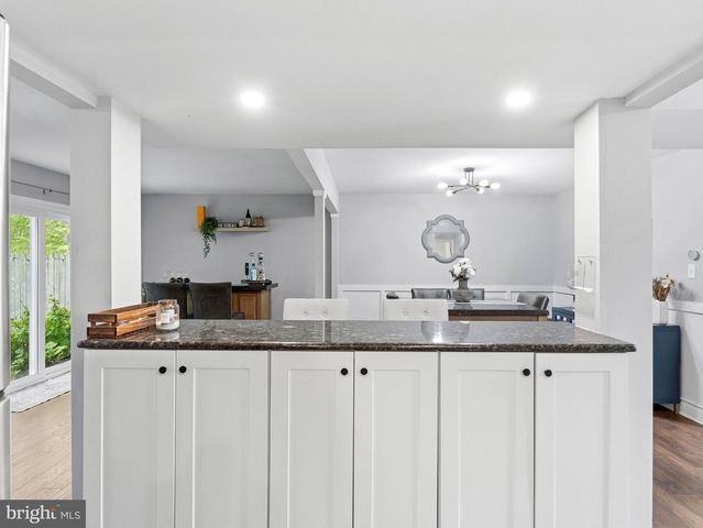 391 BARTON RUN BLVD, Marlton, NJ 08053