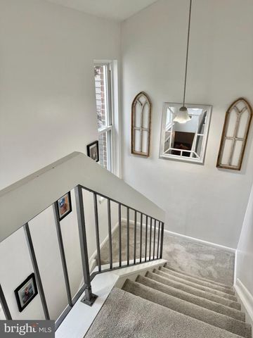 391 BARTON RUN BLVD, Marlton, NJ 08053