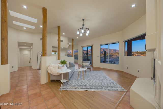 222 E Yvon Drive, Tucson, AZ 85704