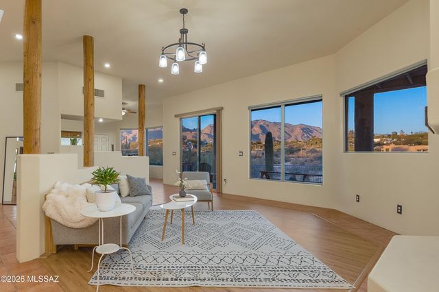 222 E Yvon Drive, Tucson, AZ 85704