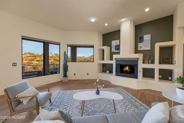 222 E Yvon Drive, Tucson, AZ 85704