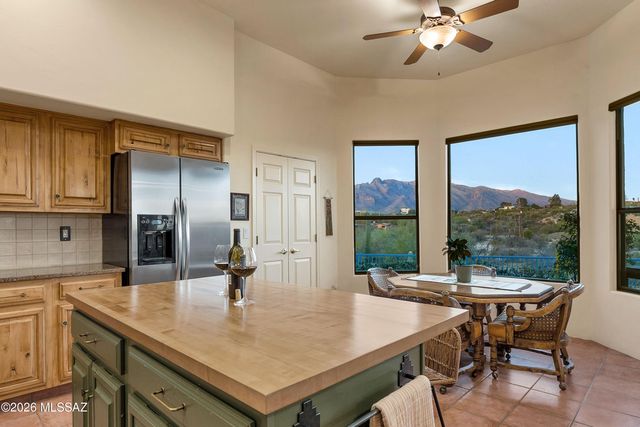 222 E Yvon Drive, Tucson, AZ 85704