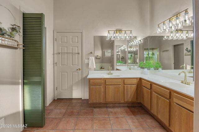 222 E Yvon Drive, Tucson, AZ 85704