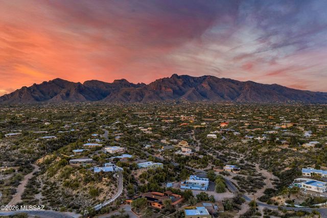 222 E Yvon Drive, Tucson, AZ 85704