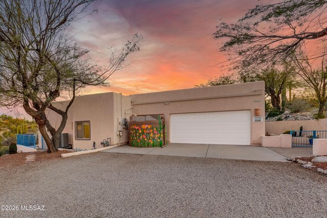 222 E Yvon Drive, Tucson, AZ 85704