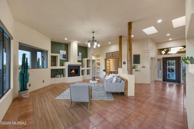 222 E Yvon Drive, Tucson, AZ 85704