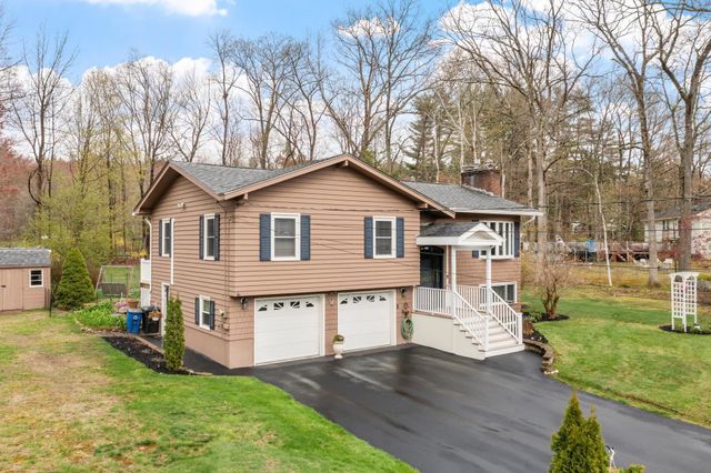 3 Westgate Road, Derry, NH 03038