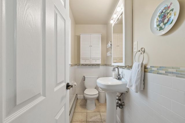 3 Westgate Road, Derry, NH 03038