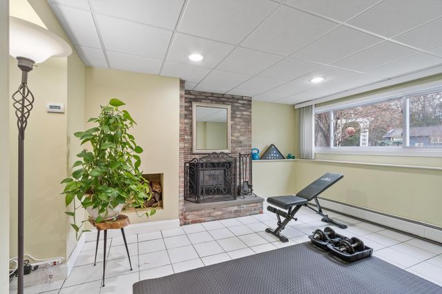 3 Westgate Road, Derry, NH 03038