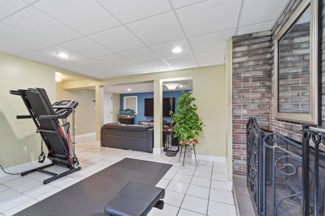 3 Westgate Road, Derry, NH 03038