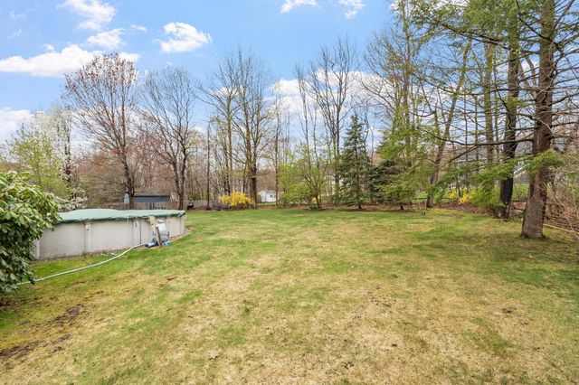 3 Westgate Road, Derry, NH 03038
