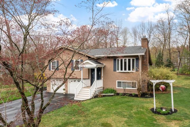 3 Westgate Road, Derry, NH 03038
