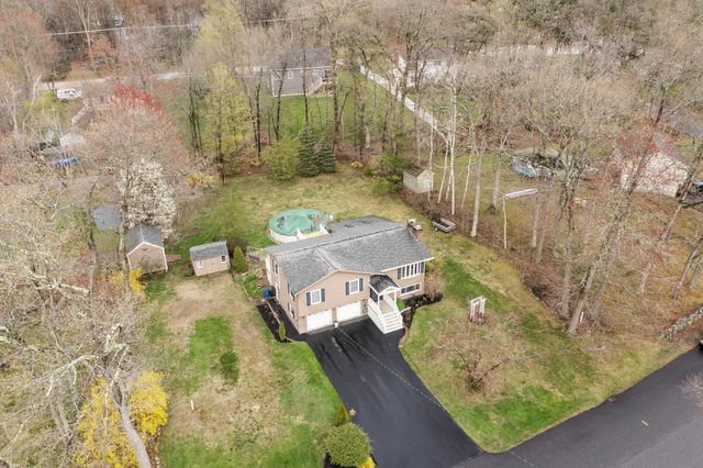 3 Westgate Road, Derry, NH 03038