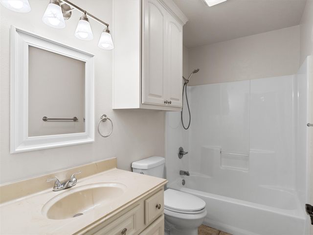 2976 CR 217 E, Henderson, TX 75652