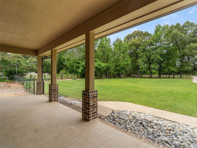 2976 CR 217 E, Henderson, TX 75652