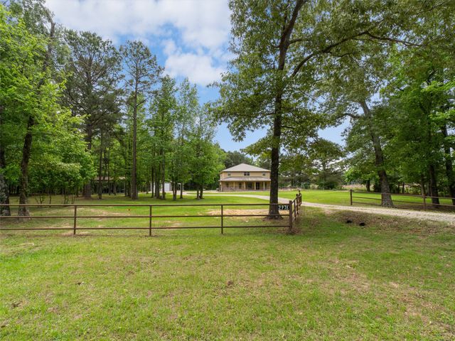 2976 CR 217 E, Henderson, TX 75652