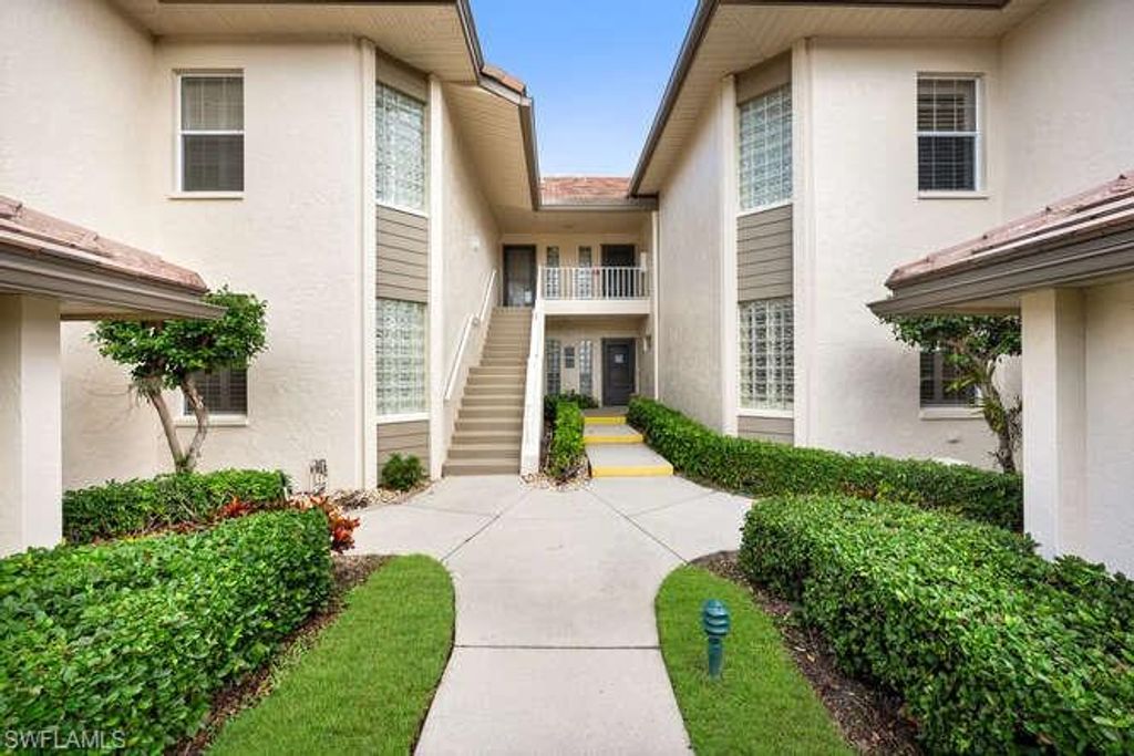 26860 Wedgewood DR 202, BONITA SPRINGS, FL 34134 — photo 4