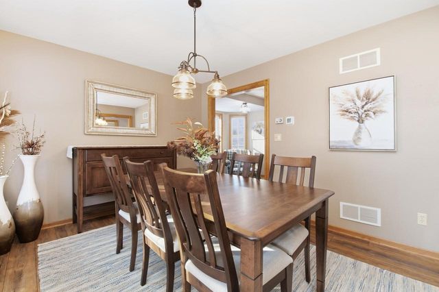 1815 Bark River DRIVE, Hartland, WI 53029