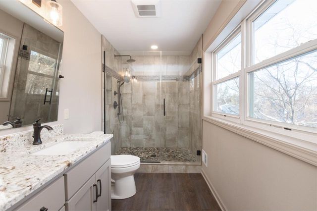 1815 Bark River DRIVE, Hartland, WI 53029