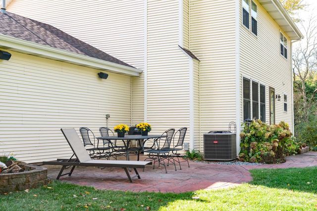 1815 Bark River DRIVE, Hartland, WI 53029