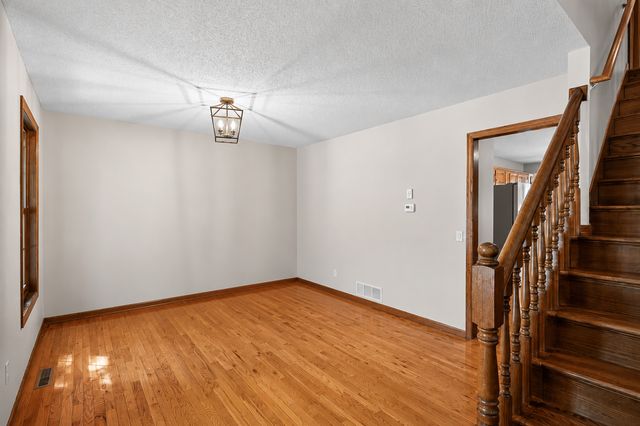 17664 Kettering Trail, Lakeville, MN 55044