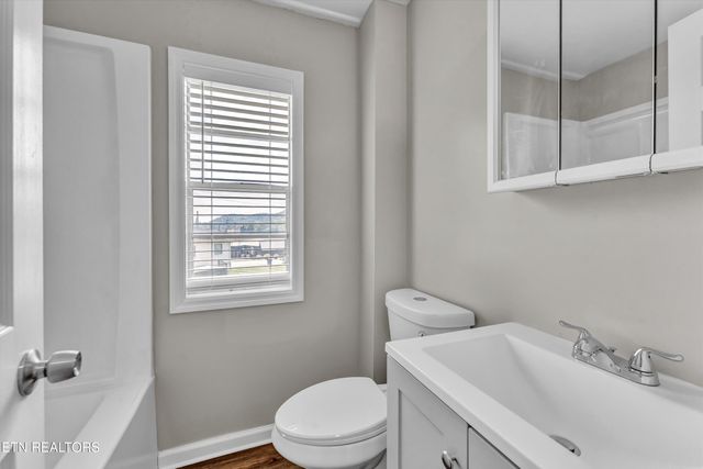 169 Tacoma Rd, Oak Ridge, TN 37830