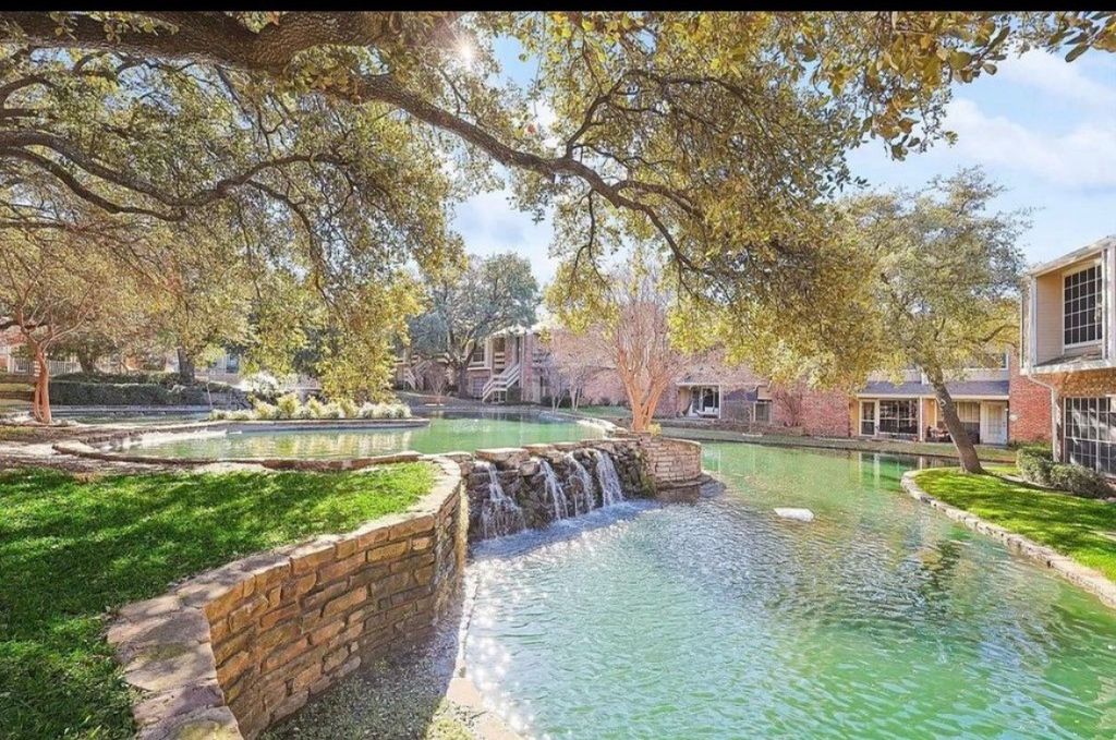 3550 Country Square Drive 109, Carrollton, TX 75006