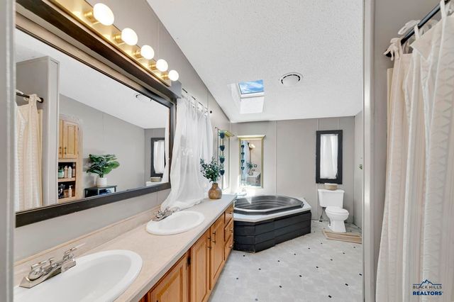 24611 WHITE TAIL RDG RD, Hermosa, SD 57744