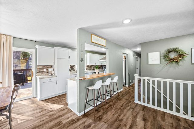 3873 Bellaire Avenue, White Bear Lake, MN 55110