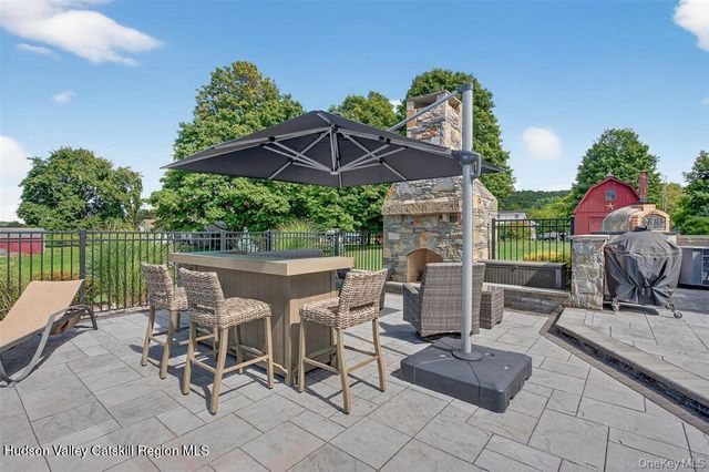 1 Janine Place, Highland, NY 12528