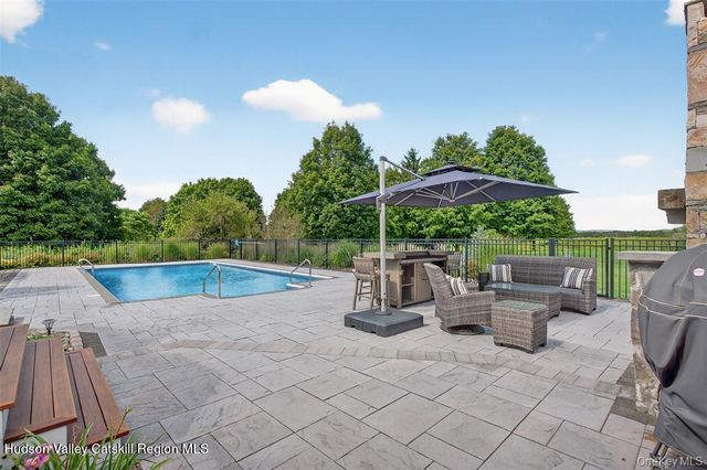 1 Janine Place, Highland, NY 12528